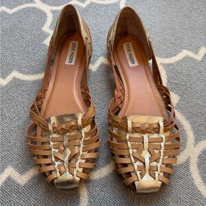 Steve Madden Leather Brown and Gold Flats Tilsa